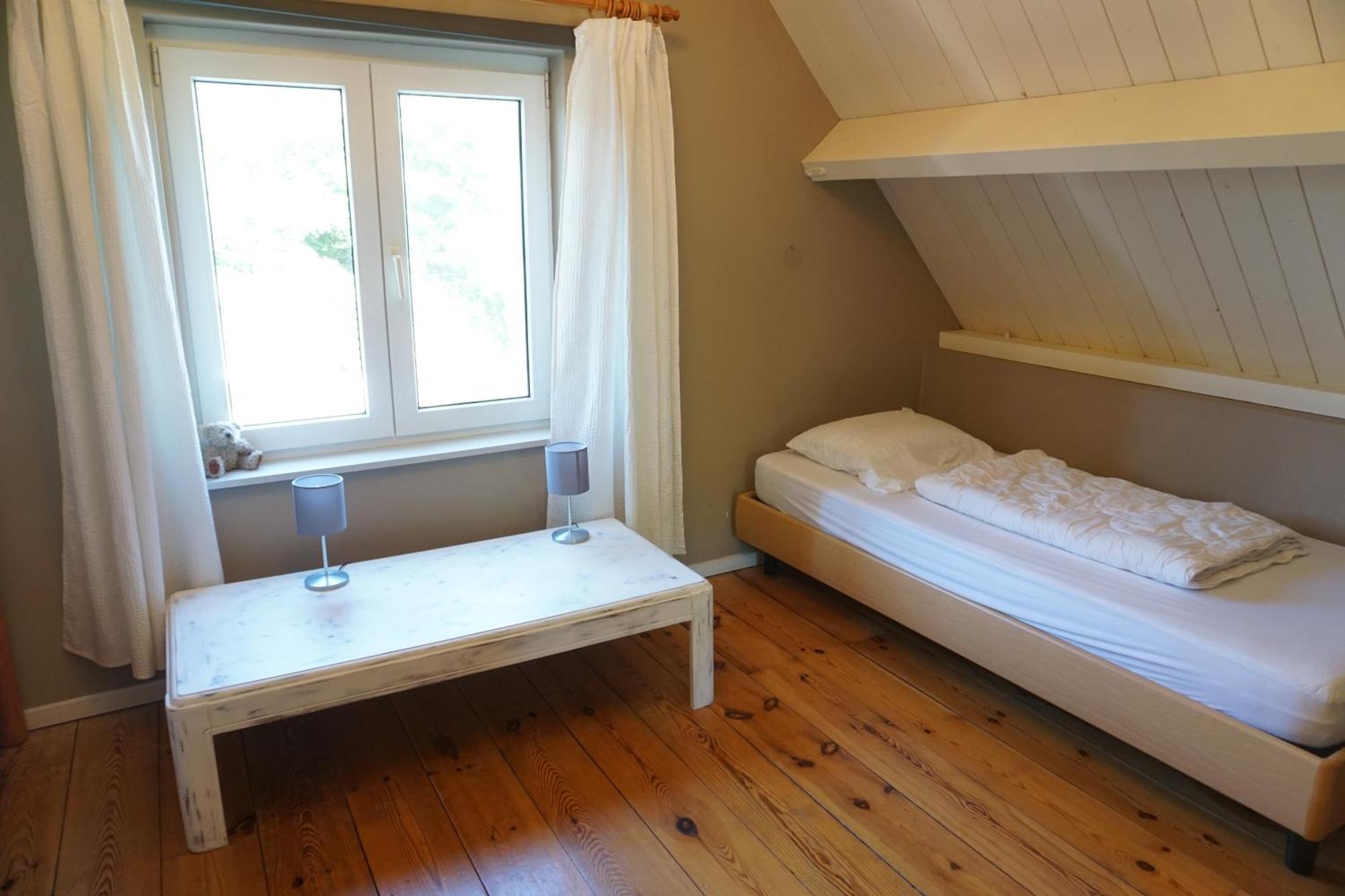 Ferienhaus Kustverhuur, Nieuwesluisweg 6a *
